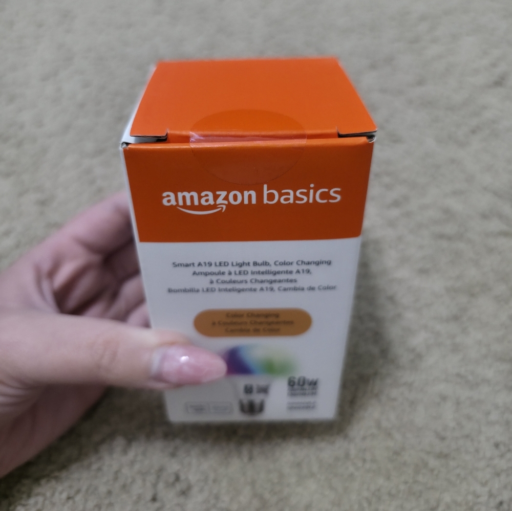 Amazon Basics Color Changing Smart Bulb - Picture 4 of 5